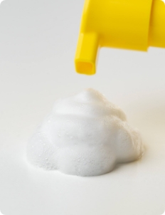 ワンプッシュで作られた、きめ細かく弾力のある濃密な泡